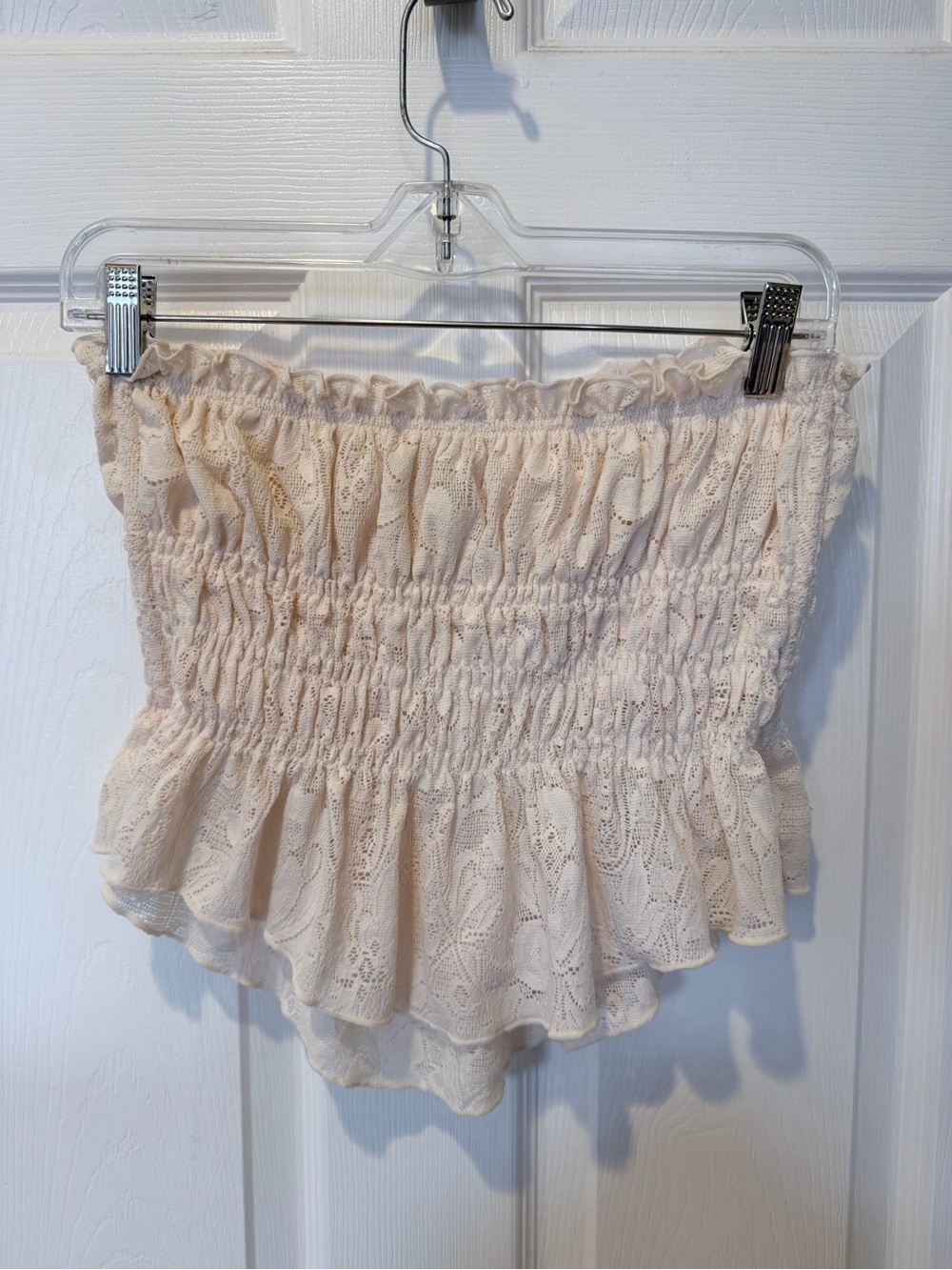 UO Out from Under Ruched & Ruffled Strapless Tube Top - Picture 5 of 5